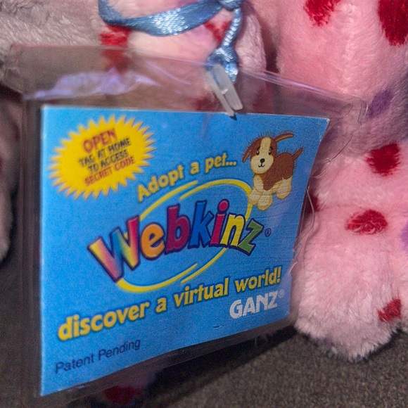 WEBKINZ Ganz Love Frog HM144 w/Hang & But Tag No active Code w/Hearts like new - Picture 2 of 15